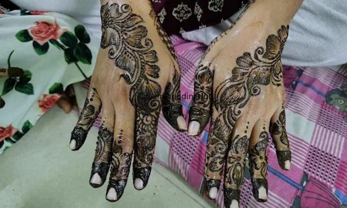 Nafees Mehendi Art